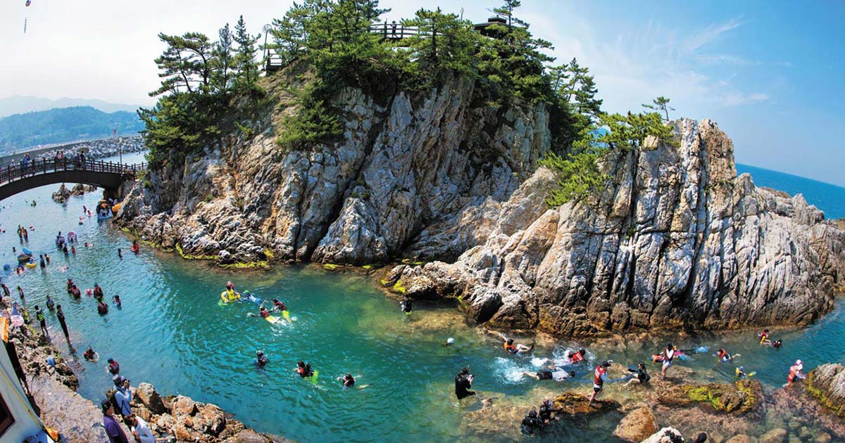 Samcheok Jangho Beach & Canoeing Tour from Seoul - Trazy, Korea's #1 ...